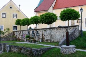 Šentjur, zg.trg, Ipavci_Gobec